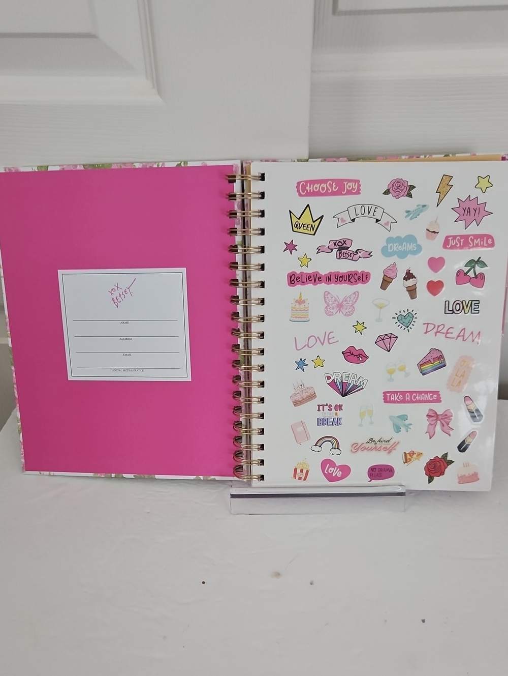 Betsey Johnson NWT 18 Month Planner - Picture 5 of 8